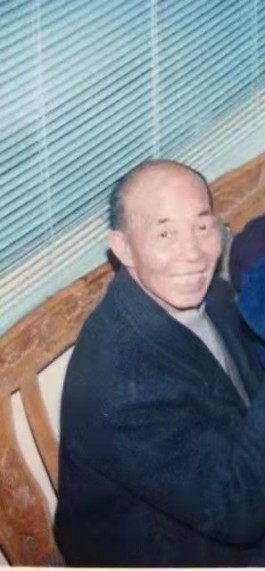 寻亲：何先贵
